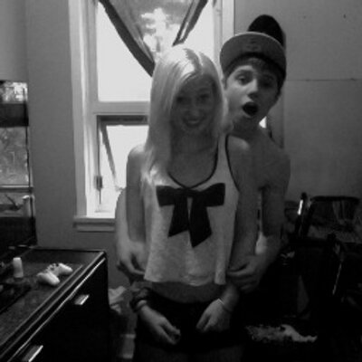 Profile Picture of Cass_and_Curtis (@Cass_and_Curtis) on Twitter