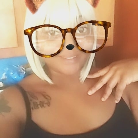 Profile Picture of Cassie Wright (@01121983cnw) on Poshmark