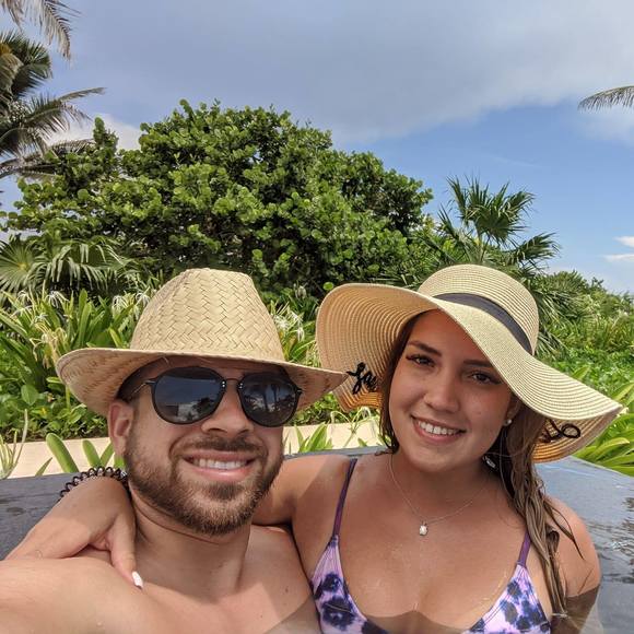 Profile Picture of Jany Acanda (@janyacanda) on Poshmark