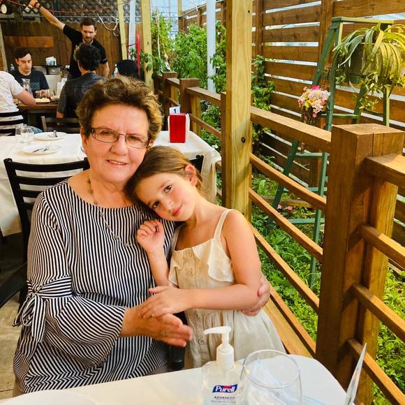 Profile Picture of Kate Peshtani (@apeshtani) on Poshmark