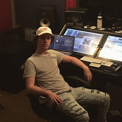Profile Picture of Andrew Of Beat It AT (@AmazingTRAPier) on Twitter