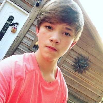 Profile Picture of Joshua Allender (@joshua_allender) on Twitter