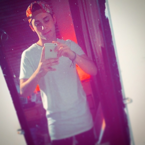 Luis Geigel - Poshmark Profile Picture of Luis Geigel (@geigel) on Poshmark