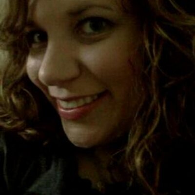 Profile Picture of Elizabeth Daugherty (@edaugherty1) on Twitter