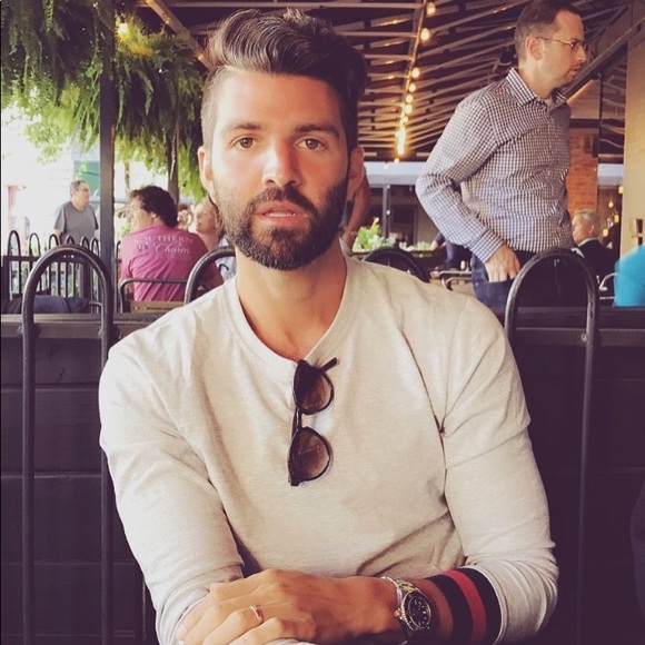 Profile Picture of Rob Phillips (@robwphillips) on Poshmark