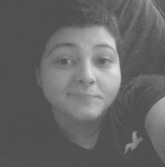 Profile Picture of Crystal Vann (@crystalvann33) on Poshmark