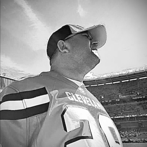 Profile Picture of Jeff Harrell (@ericturner29) on Poshmark