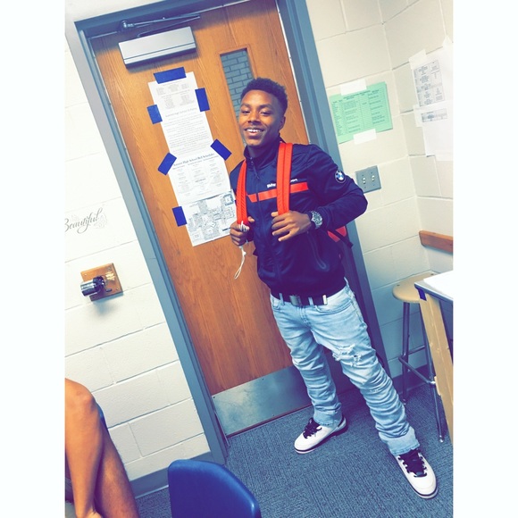 Profile Picture of Keylen Roberson (@kidlacedup) on Poshmark