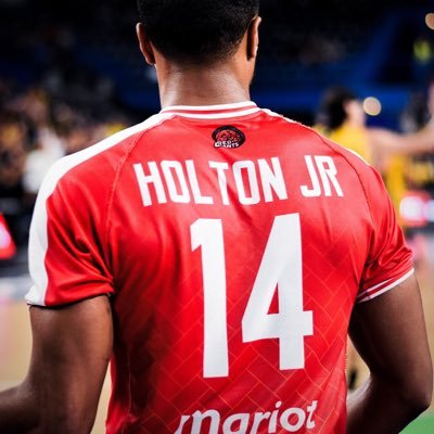 Profile Picture of Michael Holton Jr. (@mholtonjr) on Twitter