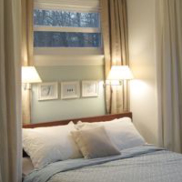 Profile Picture of Winnie Huang (@whuang0215) on Poshmark