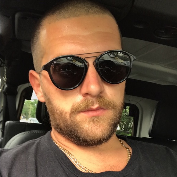 Profile Picture of Armando Markaj (@armandomarkaj) on Poshmark