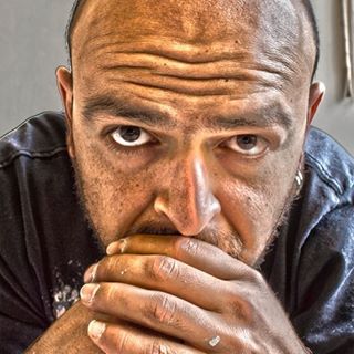 Profile Picture of Berzunza JB (Arte y estilo en Madera) (@look.renovacion) on Facebook