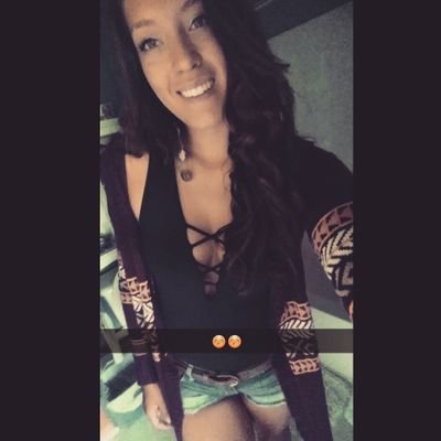 Profile Picture of Leah Ramos (@LeahRamosFG) on Twitter