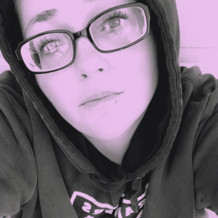 Profile Picture of Deanna Seitz (@@hazel_dee81) on Tiktok