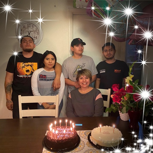 Profile Picture of Dinora Flores (@yara033) on Poshmark