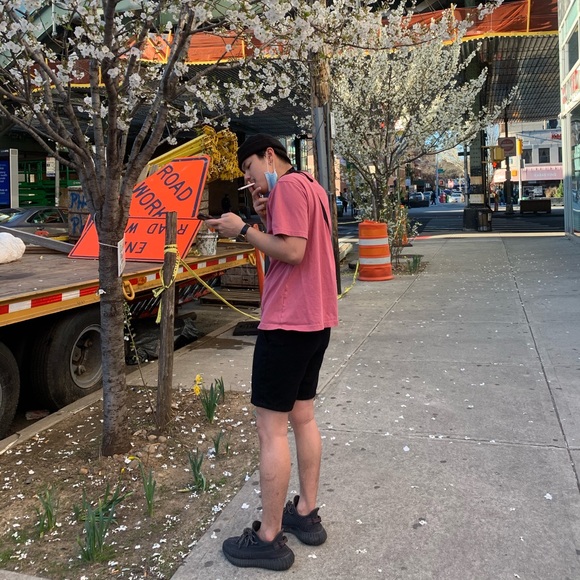 Profile Picture of Wongsakorn Rattanachompoo (@wongsakorn23rd) on Poshmark