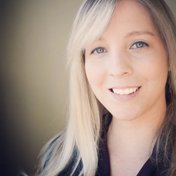 Profile Picture of Traci Burlage (@tburlage) on Poshmark