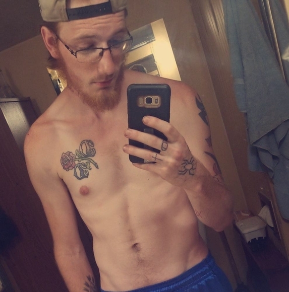 Profile Picture of Adam Hardy (@adamhardy17) on Poshmark