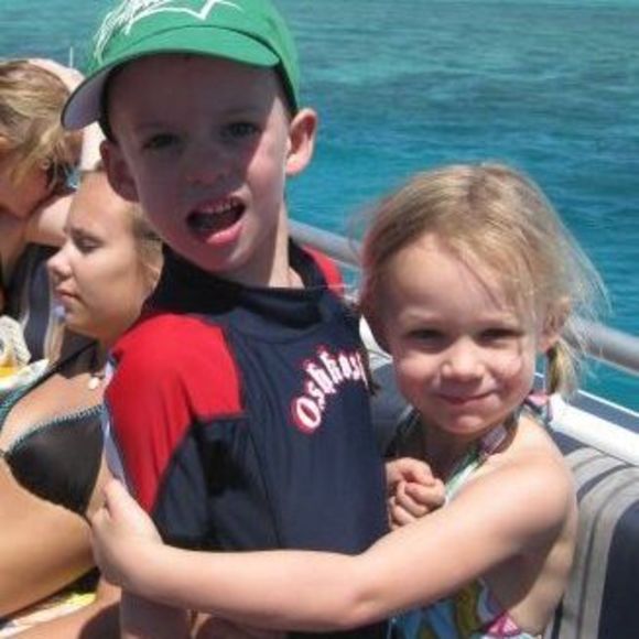 Profile Picture of Paula Brimblecombe (@paulabrim) on Poshmark