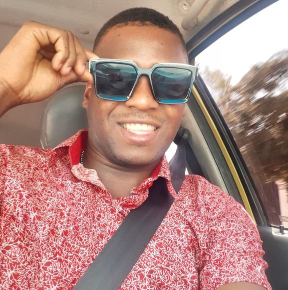 Profile Picture of Bertrand Albert (@bertrandalbert) on Poshmark