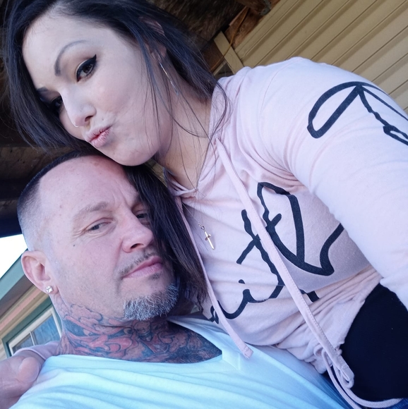 Profile Picture of Billy Rulove (@billyrulove) on Poshmark