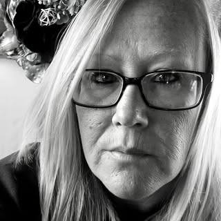 Profile Picture of Jen Barber Clutter (@clutterjen) on Instagram