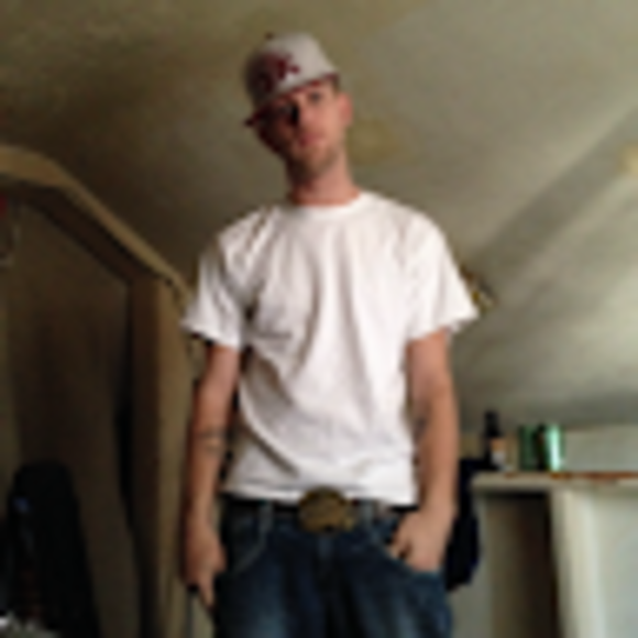 Profile Picture of Brandon Hocking (@brandonhocking) on Poshmark