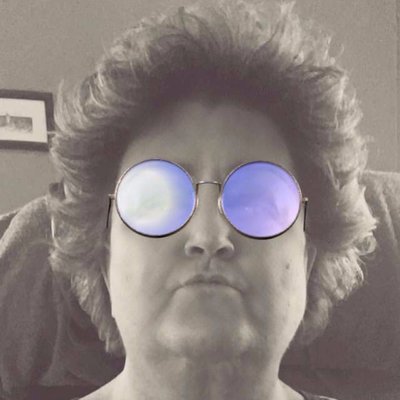 Profile Picture of Lisa Michaelis (@LisaMichaelis1) on Twitter