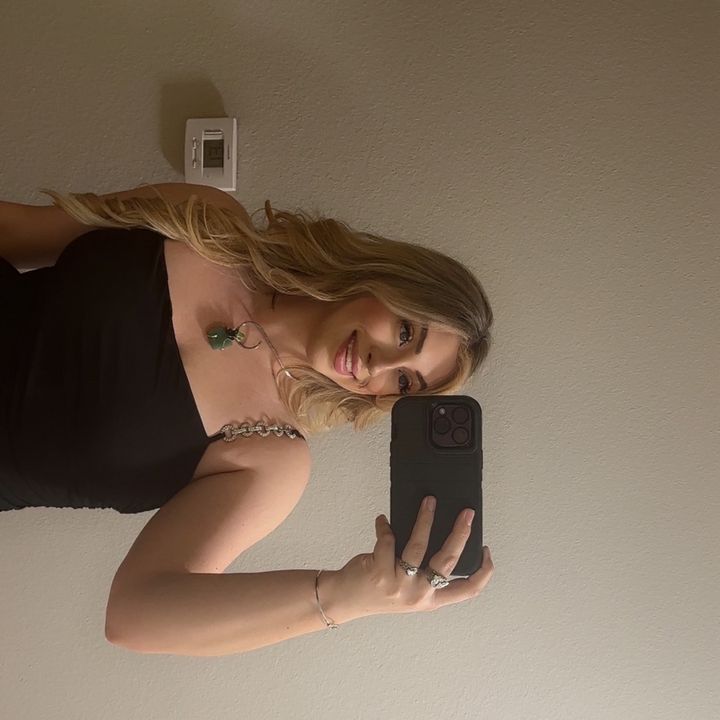Profile Picture of Murr (@marisaring) on Tiktok