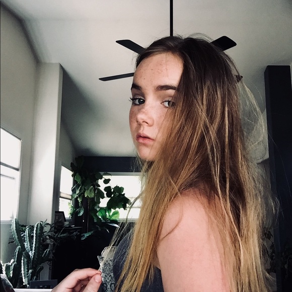 Profile Picture of Emma Stasko (@staskoemma27) on Poshmark