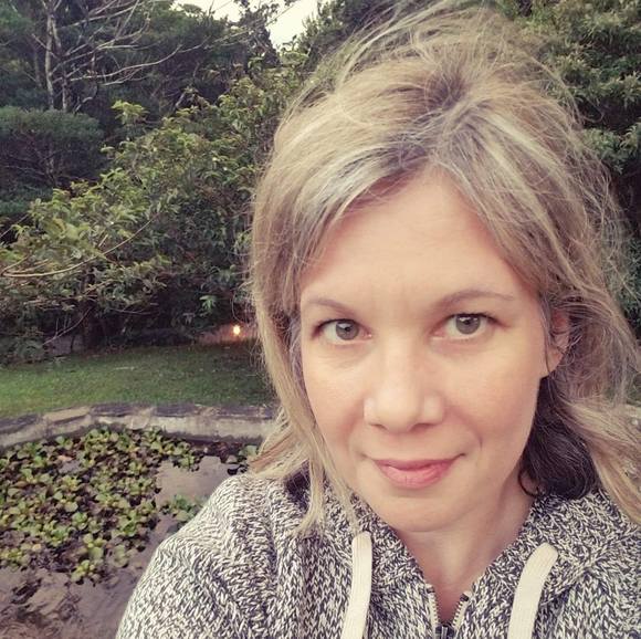 Profile Picture of Tara Whelton (@tarawhelton) on Poshmark