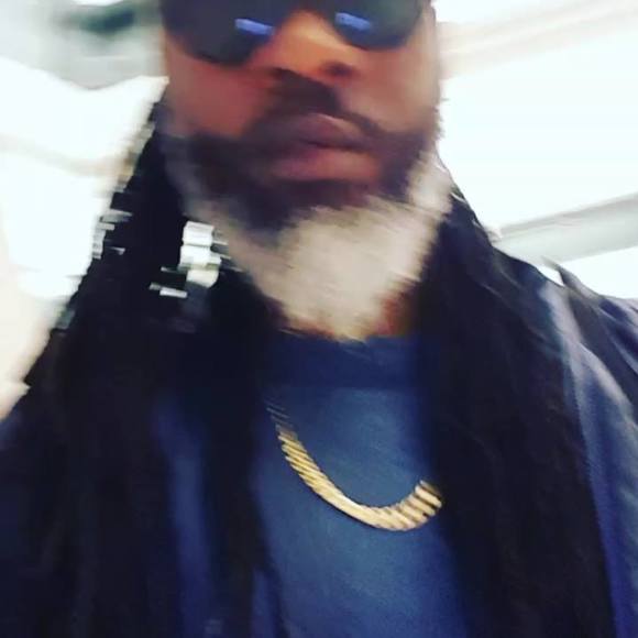 Felix Obasohan - Poshmark Profile Picture of Felix Obasohan (@felixobasohan) on Poshmark