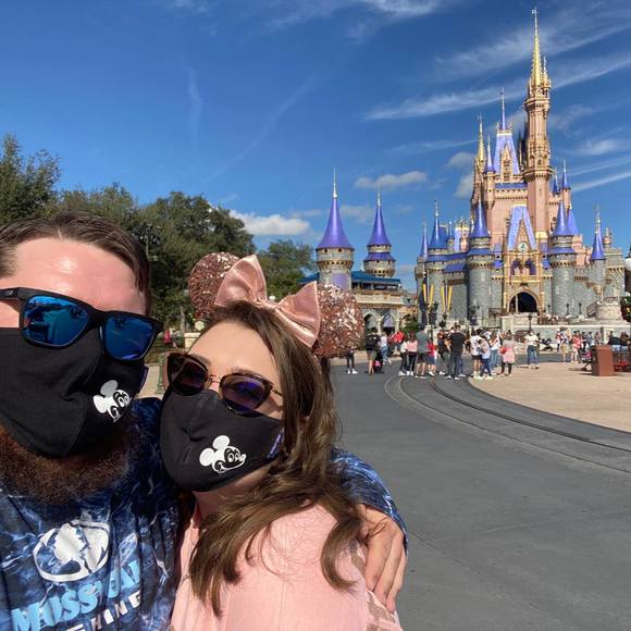 Profile Picture of Victoria Hogue (@victoriiahogue) on Poshmark