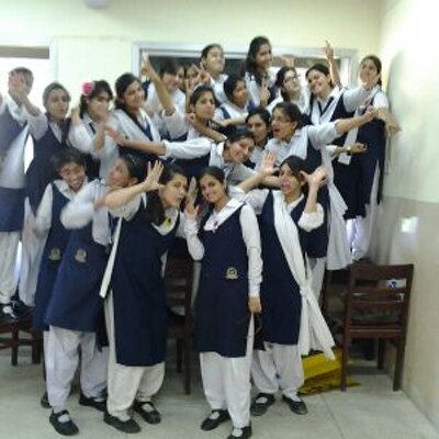 Profile Picture of Amnaa.. (@AmnaAshrafHabib) on Twitter