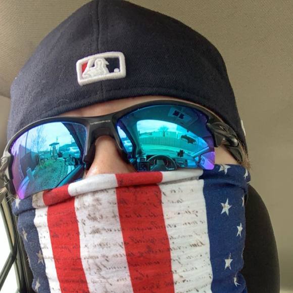 Profile Picture of Billy Dalesandro (@whiteblurr22290) on Poshmark