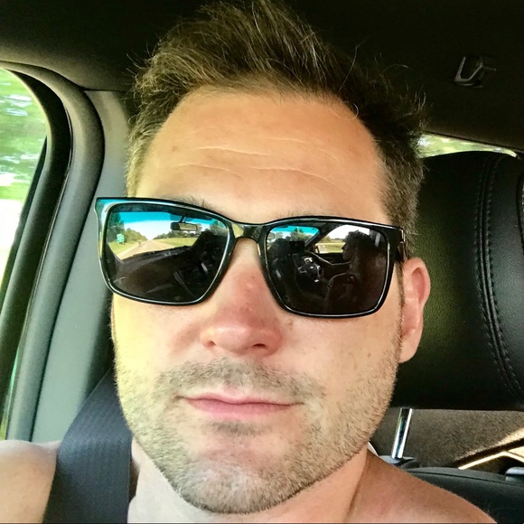 Profile Picture of Chad Bock (@cmbock3663) on Poshmark