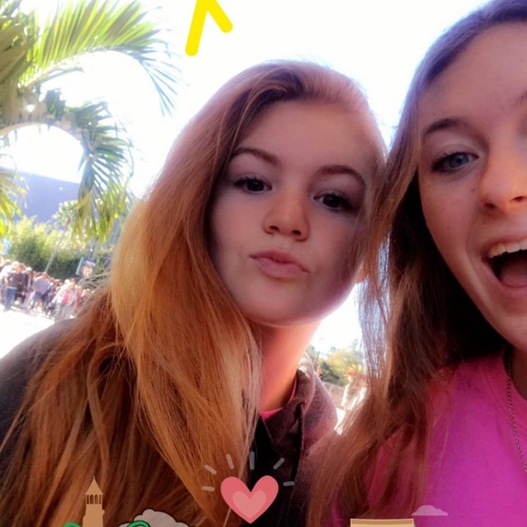 Profile Picture of Sammi Cestone (@samcestone) on Poshmark