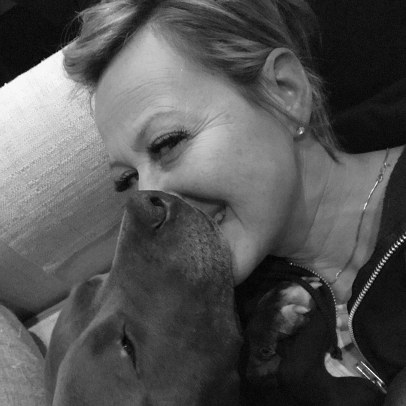 Profile Picture of Lynn Leopardi (@lynn_leopardi) on Poshmark