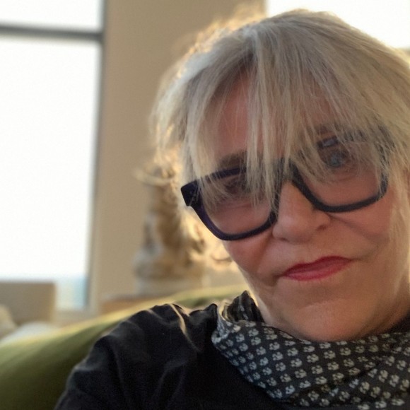 Profile Picture of Gaile Proler (@gproler) on Poshmark