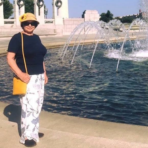 Profile Picture of Samera Mcgavran (@samera1012) on Poshmark