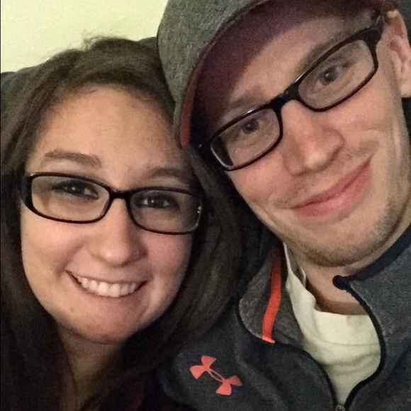 Profile Picture of Korin Burstall (@kburstall) on Poshmark