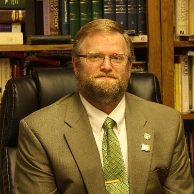 Profile Picture of Andrew L Schank (@workingpastor) on Twitter