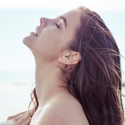 Profile Picture of Nathalie Romanoff (@ClassicalBrat) on Twitter