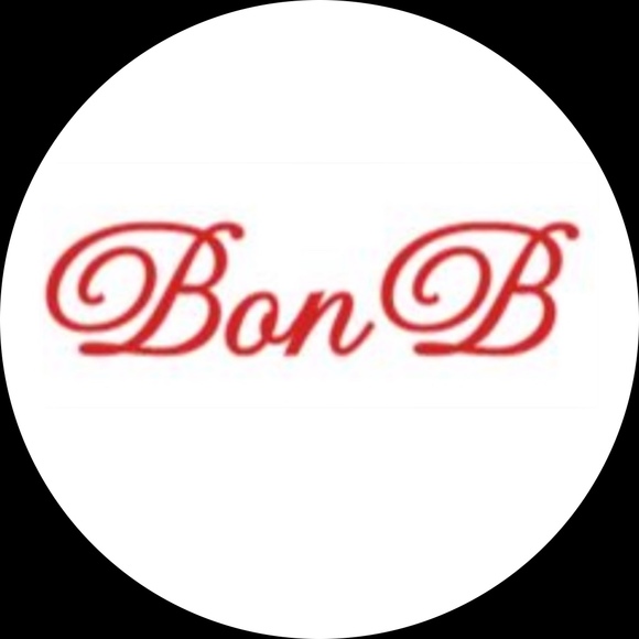 Allison Tsatsakis - Poshmark Profile Picture of Allison Tsatsakis (@bougie_on_buget) on Poshmark