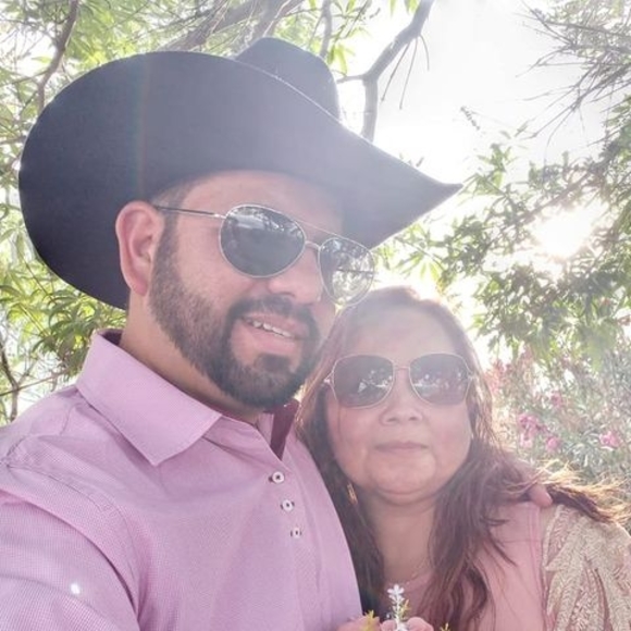 Profile Picture of Severo Alvizo berumen (@severoalvizo231) on Poshmark