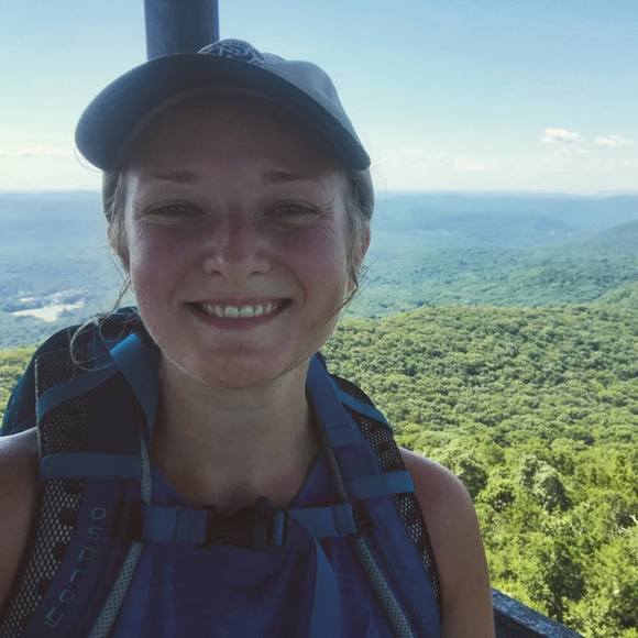 Profile Picture of Melissa Cascini (@melissacascini) on Poshmark