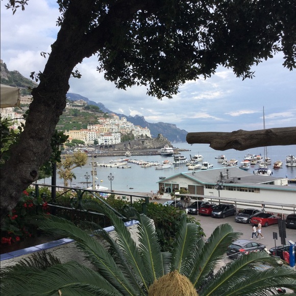 Profile Picture of Janine Rolinson (@janinerolinson) on Poshmark