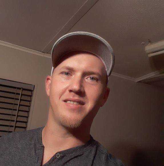 Profile Picture of Josh Carter (@wjccart) on Poshmark