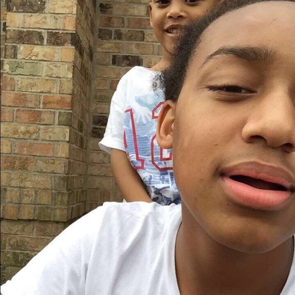 Profile Picture of Derell Mills (@jordankidderell) on Poshmark