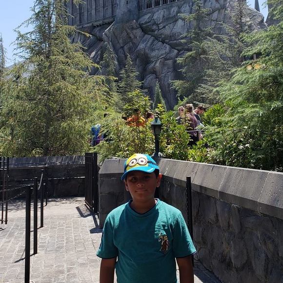 Profile Picture of Yeni Rodriguez (@ryeniyroberto) on Poshmark